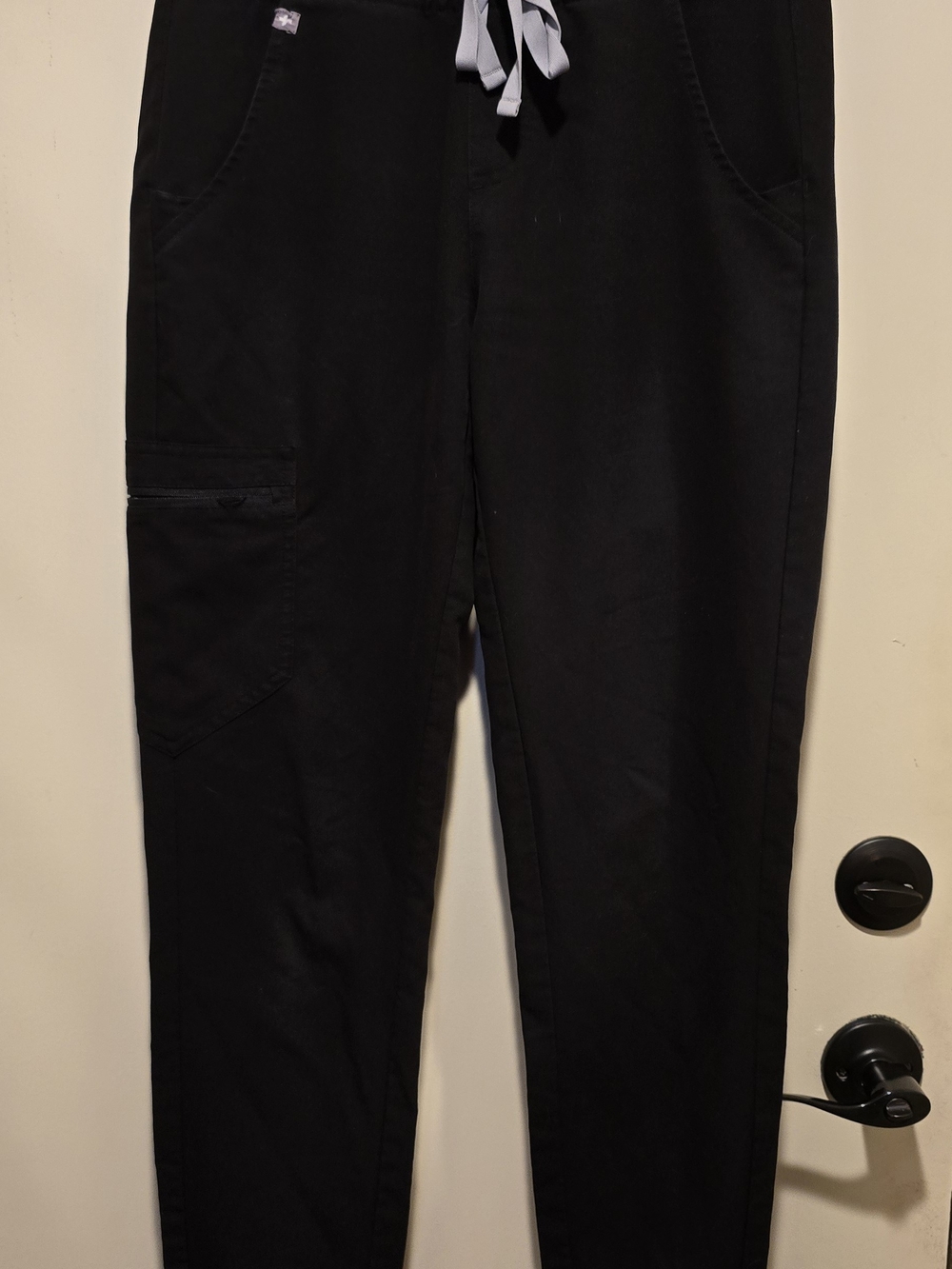 FIGS Scrubs Women’s Black Drawstring Joggers